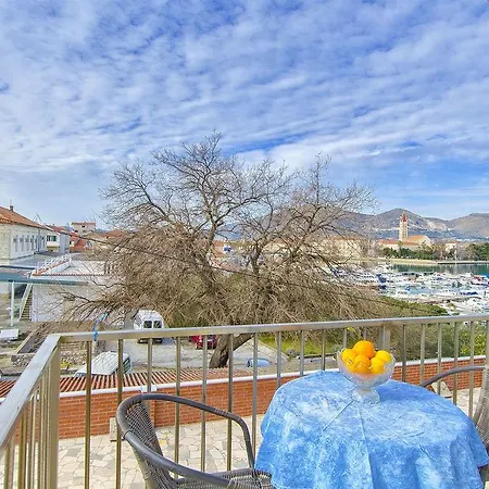 Apartman And Iva Trogir