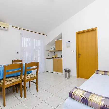 Apartman And Iva Trogir