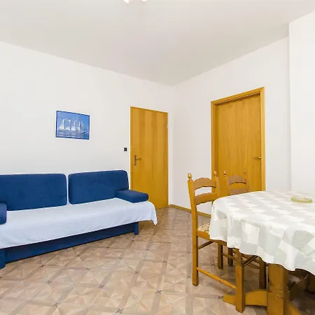 Apartament And Iva Trogir