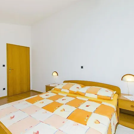 Appartement And Iva *