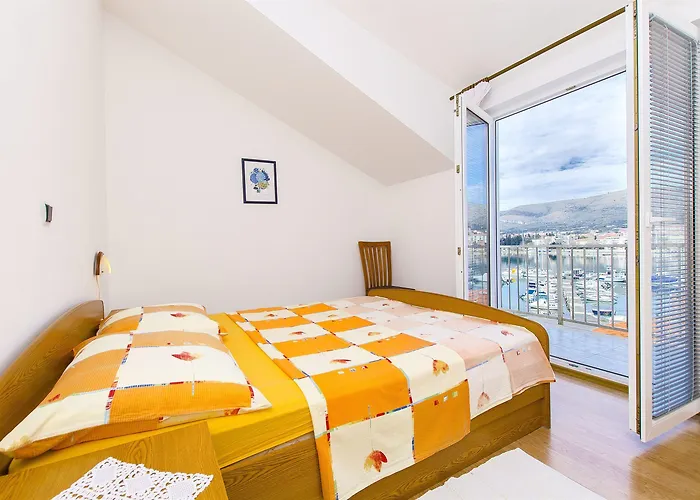And Iva Apartman *