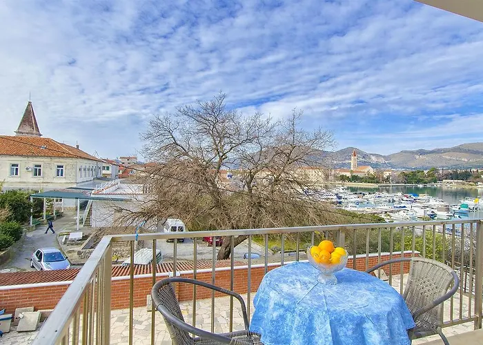 Apartman And Iva Trogir