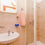 And Iva Апартаменты